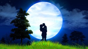 kiss before moon light twilight